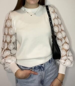 IMG_3929 Blossom top - White