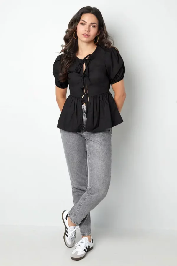 0605106-011-M2 Blouse met strikken